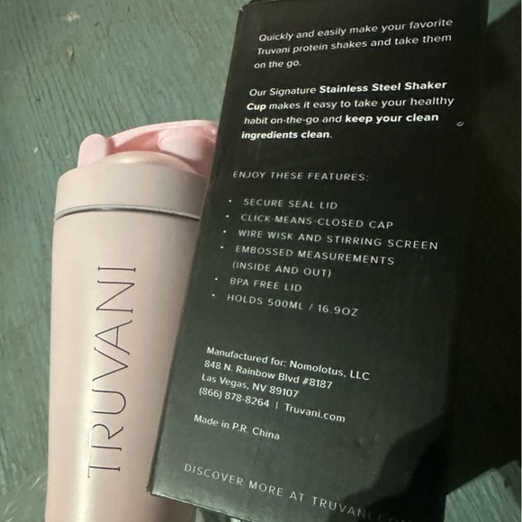 TRUVANI NWT Stainless Steel Shaker cup Pink or Black w / Measurements - Picture 4 of 10